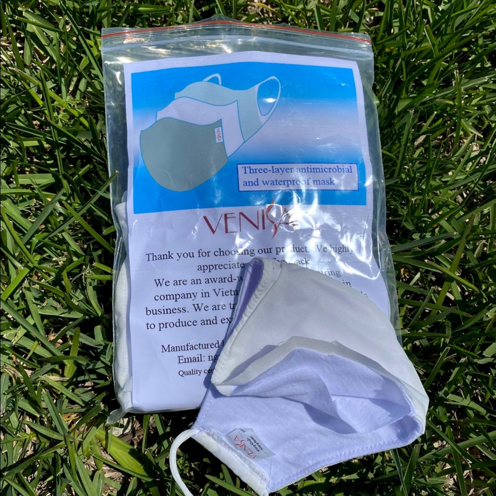 2 Reusable Face Masks - Picture 3 of 4